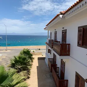 Pensión Casa Evora - Luxury And Front