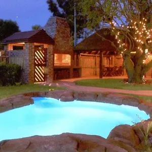 treetops-guesthouse.port-elizabeth-hotel.com/