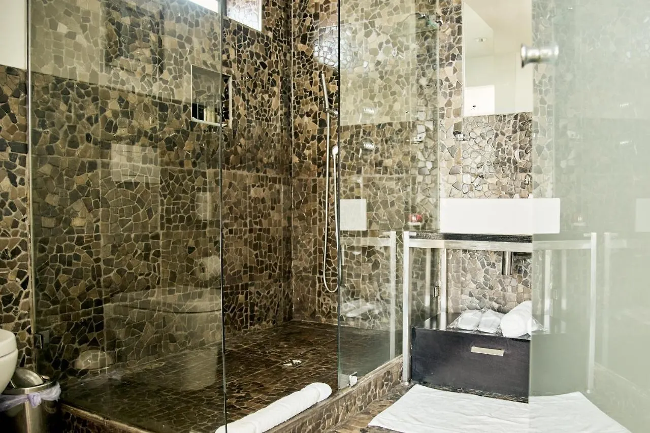 Dysart Boutique Hotel - Solar Power Cape Town
