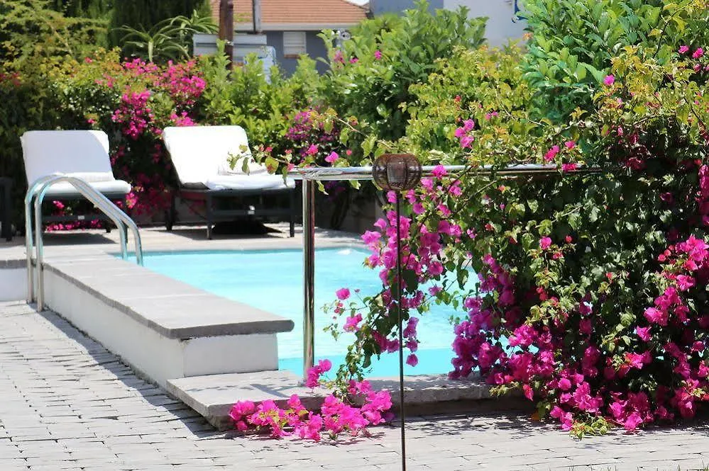 Dysart Boutique Hotel - Solar Power Cape Town